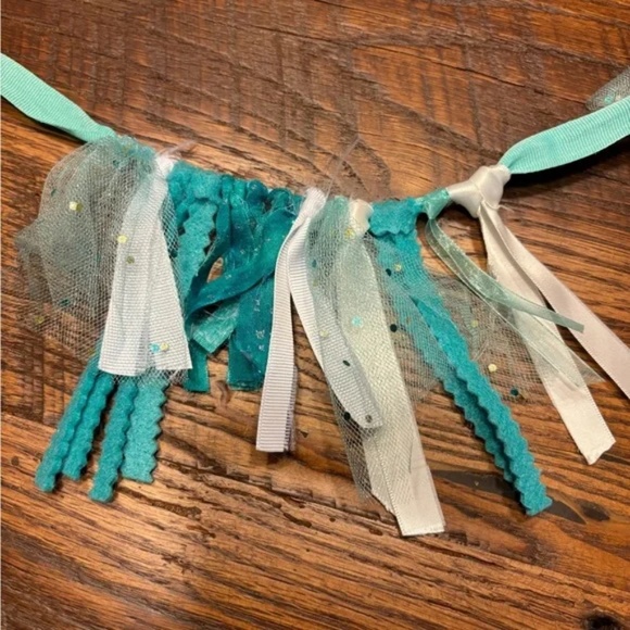 Decorative Ribbon Bunting Wall Decor - tween/teen room - Picture 8 of 8